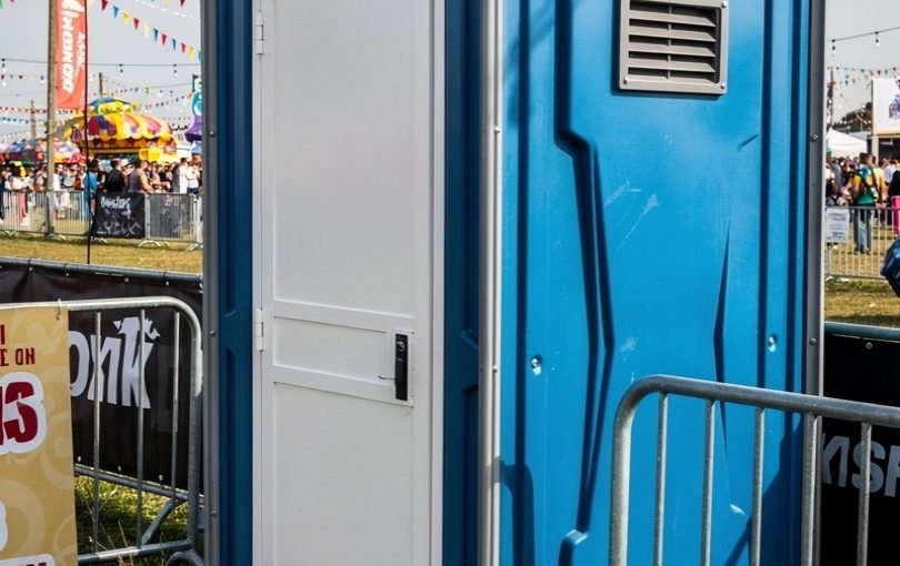 Perbedaan Toilet Portable VIP dan Standard untuk Event, Mana yang Lebih Cocok?